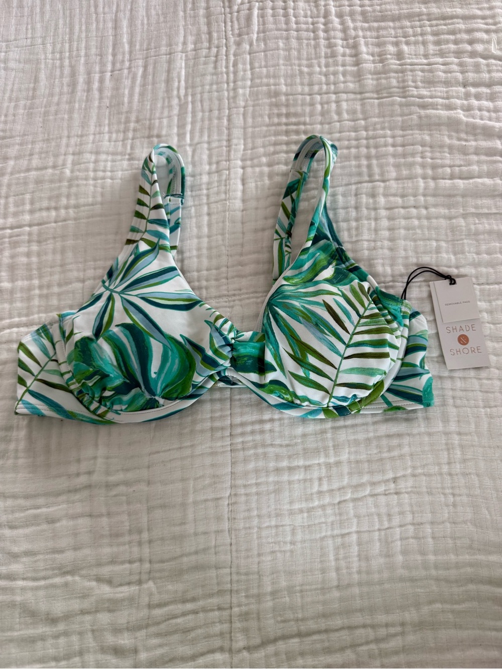 NWT Shade & Shore Bikini Top Size 36 B